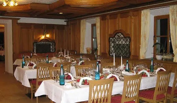 Gasthof Schwarz Mehring  Hotel Mehring (Bavaria)