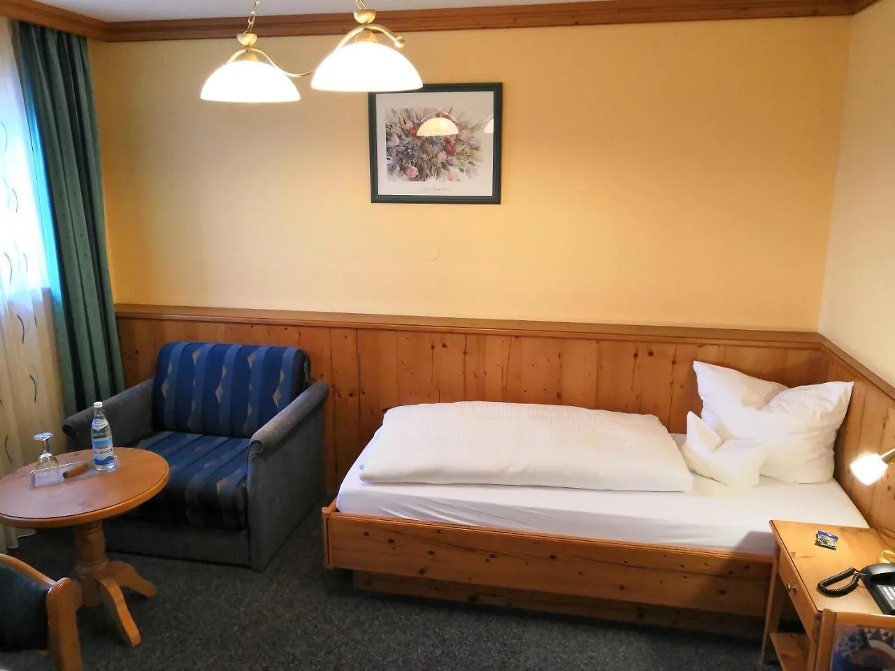 Gasthof Schwarz Mehring  Hotel