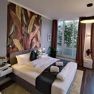 live-near-the-park-and-river-in-beautiful-munich.getmunichhotels.com/